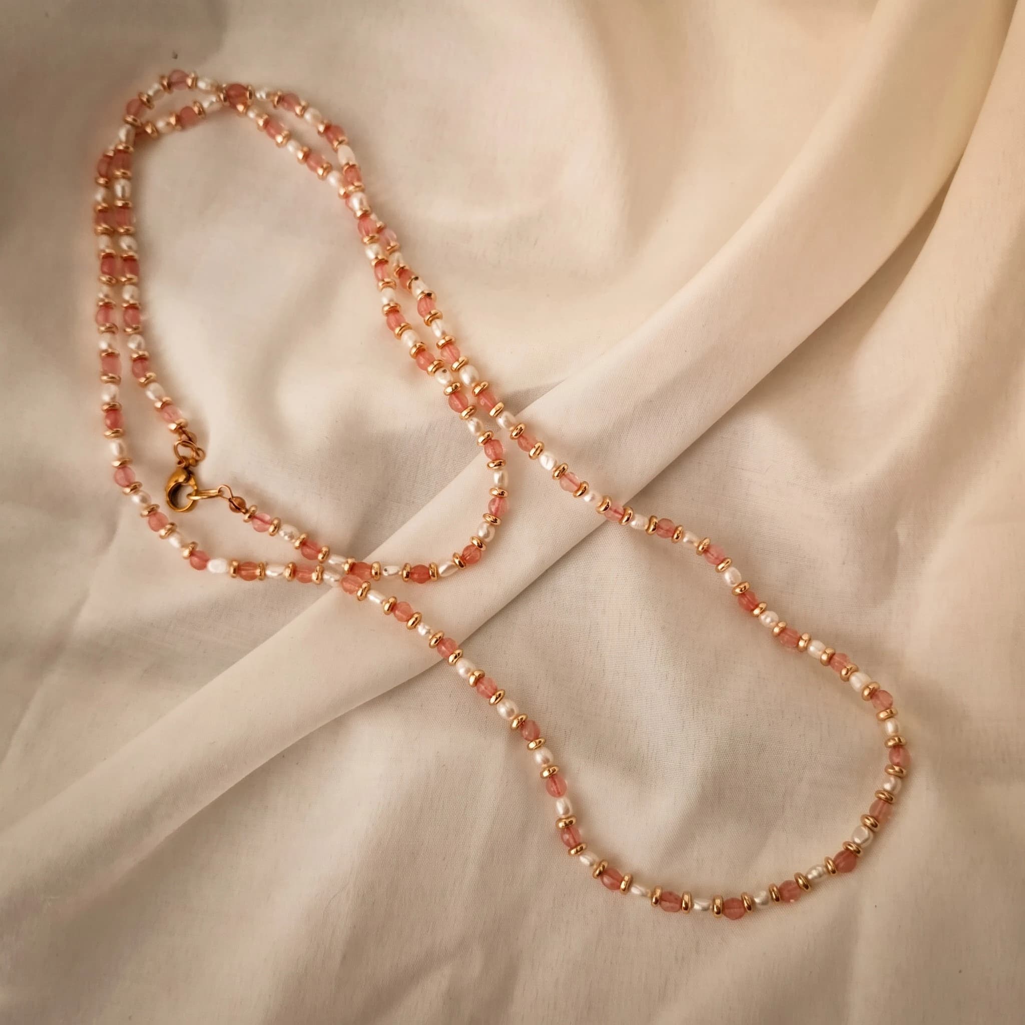 Collana Perle a chicco di riso, Quarzo ciliegia e ematite rosa — foto 2