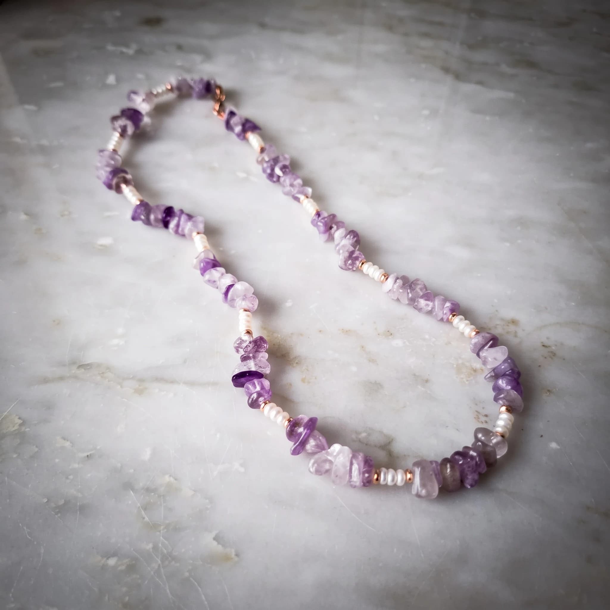 Collana ametista a chips, perle d'acqua dolce e ematite rosa — foto 2